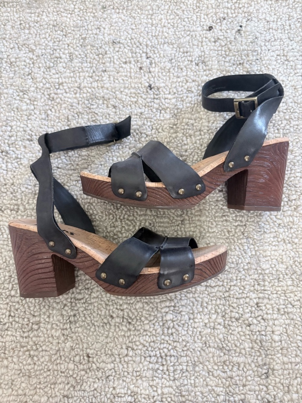 Kork-Ease Black Leather Ankle Strap Wood-Effect Block Heel Sandals